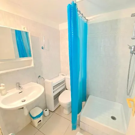 Apartment Studio A 20 Metres Du Port *
