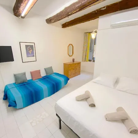 Studio A 20 Metres Du Port *
