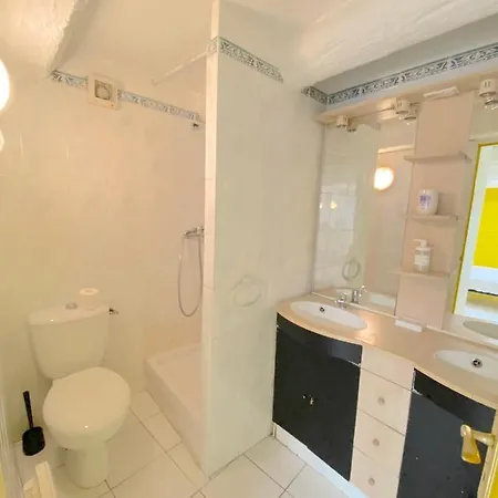 Apartment Studio A 20 Metres Du Port *