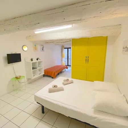Studio A 20 Metres Du Port